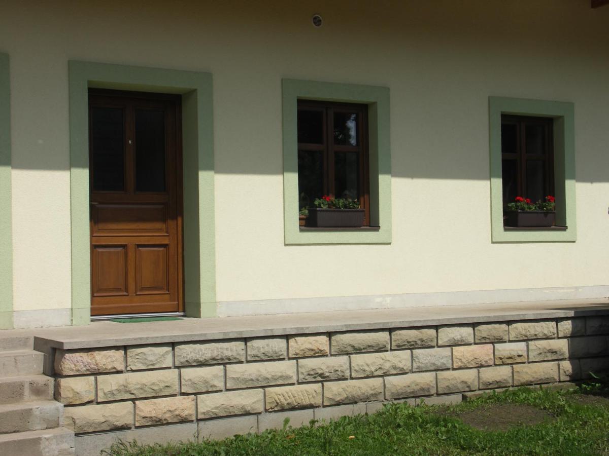 Penzion Kovarna Bukvice エクステリア 写真
